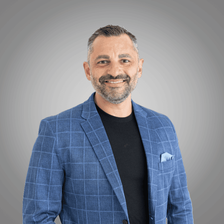 Nazar Kalayji, founder and CEO of Fiv Realty, leading a collaborative cloud-based real estate brokerage
